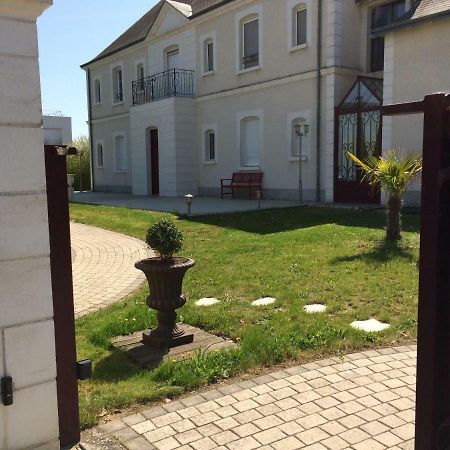Villa Bolero Saint-Cyr-sur-Loire Esterno foto
