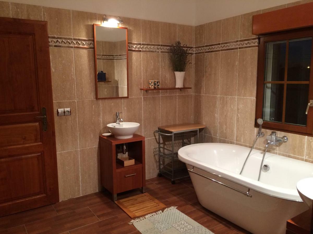 Villa Bolero Saint-Cyr-sur-Loire Esterno foto